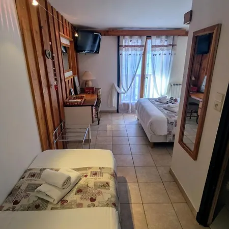 Le Bataclan 3* Auron